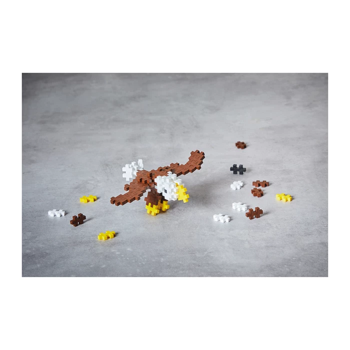 Heb ab ins Abenteuer! Das coole Bauset inklusive Anleitung lässt Kinder einen 3D-Adler erschaffen. Ideal für unterwegs und als kleines Geschenk.