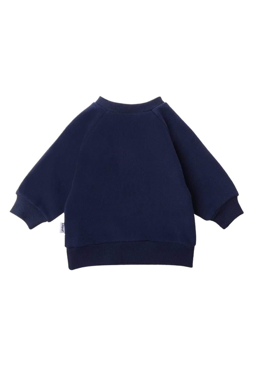 Ein klares Statement aus dem Norden! Das lässige blaue Sweatshirt mit kultigem """"Moin""""-Schriftzug ist kuschelig weich angeraut und super bequem.""
