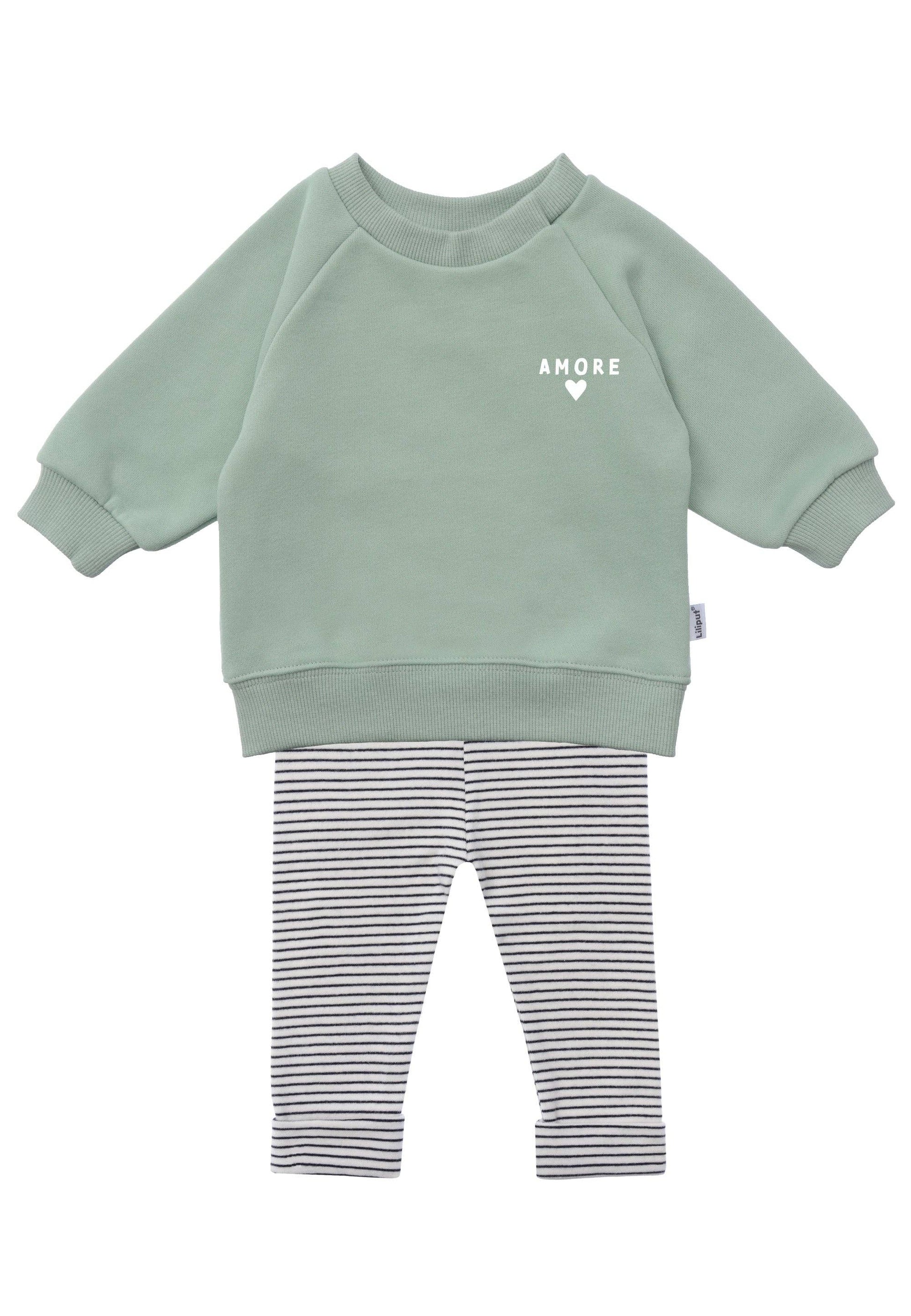 Ein Outfit zum Verlieben! Das weiche, 2-teilige Set aus kuscheligem ""amore"" Sweatshirt und bequemer Leggings macht jeden Kita-Tag mit.