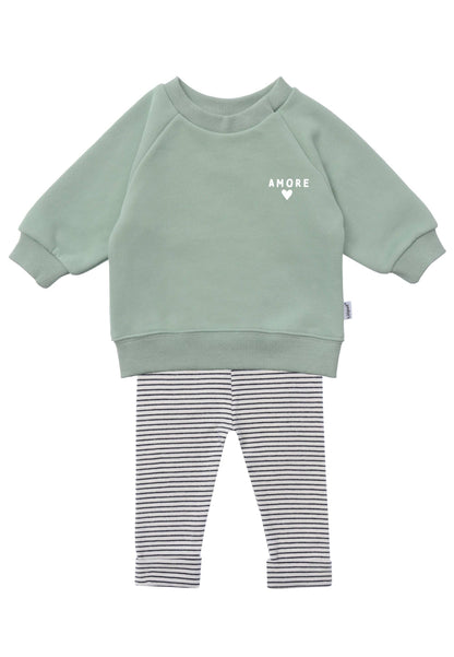 Ein Outfit zum Verlieben! Das weiche, 2-teilige Set aus kuscheligem ""amore"" Sweatshirt und bequemer Leggings macht jeden Kita-Tag mit.