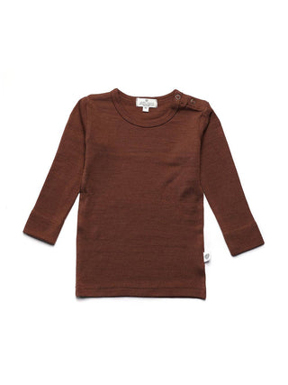 Der kratzfreie Begleiter für jeden Tag! Der weiche Strickpullover aus 100% Merinowolle gleicht beim Toben die Temperatur perfekt aus und wärmt angenehm.