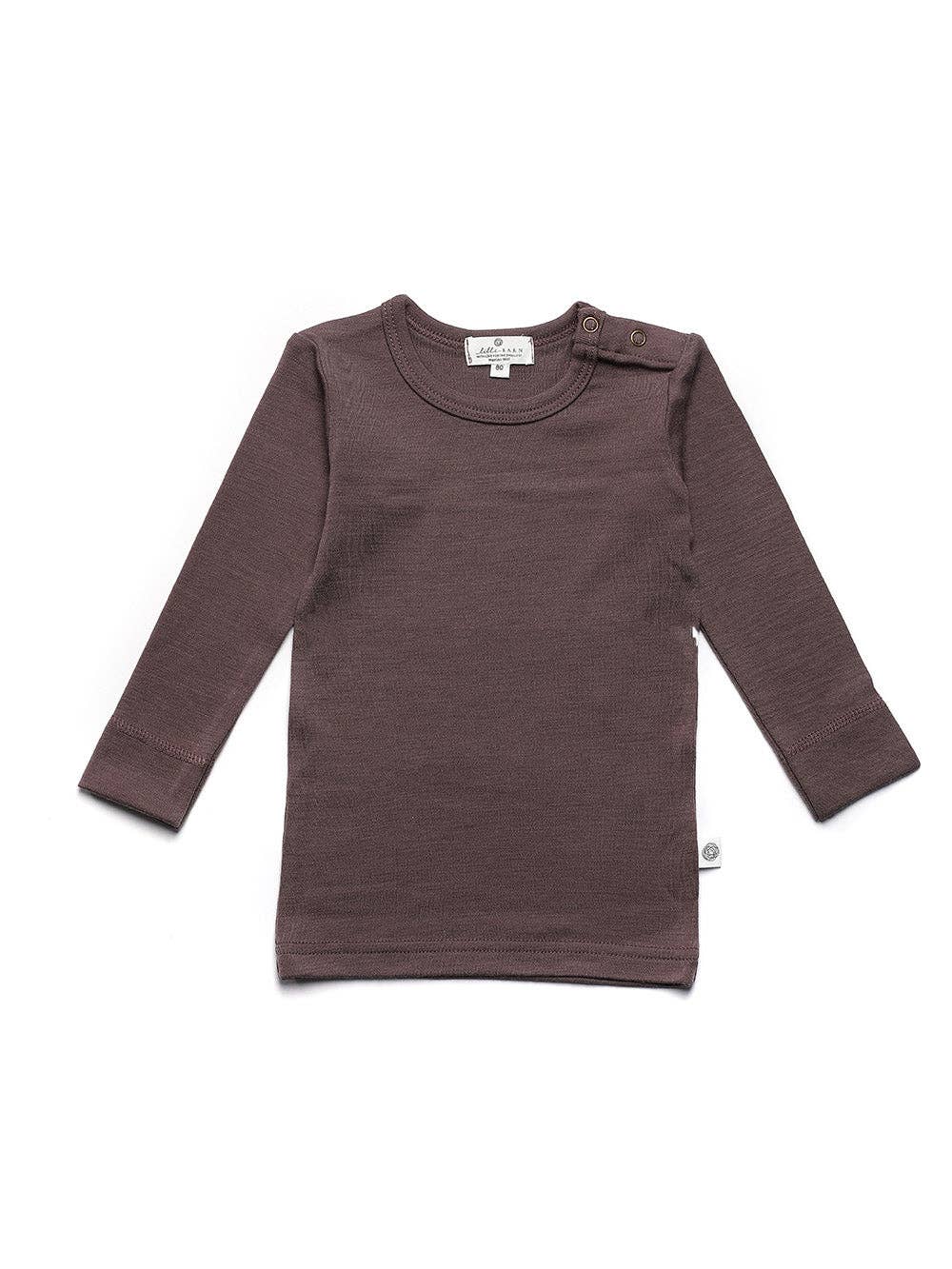 Der kratzfreie Begleiter für jeden Tag! Der weiche Strickpullover aus 100% Merinowolle gleicht beim Toben die Temperatur perfekt aus und wärmt angenehm.
