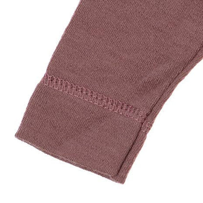 Der kratzfreie Begleiter für jeden Tag! Der weiche Strickpullover aus 100% Merinowolle gleicht beim Toben die Temperatur perfekt aus und wärmt angenehm.