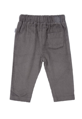Perfekt für kleine Schatzsucher! Die robuste Kinder-Cordhose im coolen Retro-Look wärmt an kühleren Tagen und bietet maximale Bewegungsfreiheit.