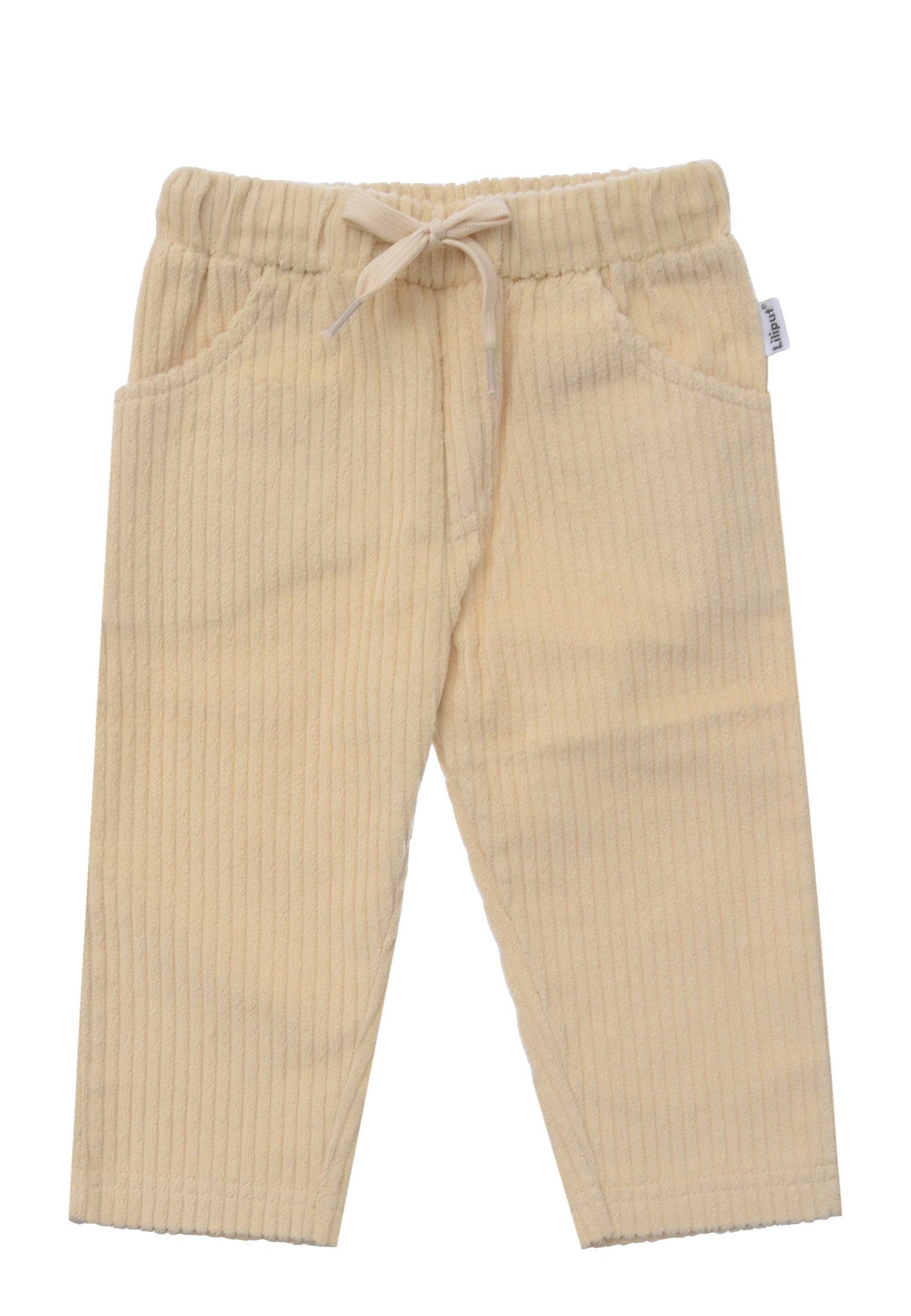 Perfekt für kleine Schatzsucher! Die robuste Kinder-Cordhose im coolen Retro-Look wärmt an kühleren Tagen und bietet maximale Bewegungsfreiheit.