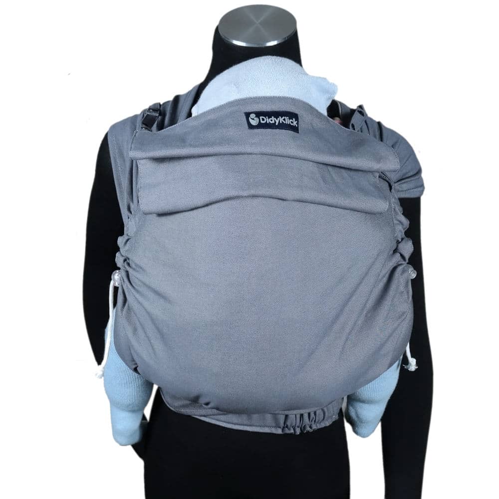 Extra groß und stabil für Weltentdecker! Die mitwachsende Half-Buckle Kleinkindtrage bietet maximalen Komfort, auch wenn dein Kind schwerer wird.