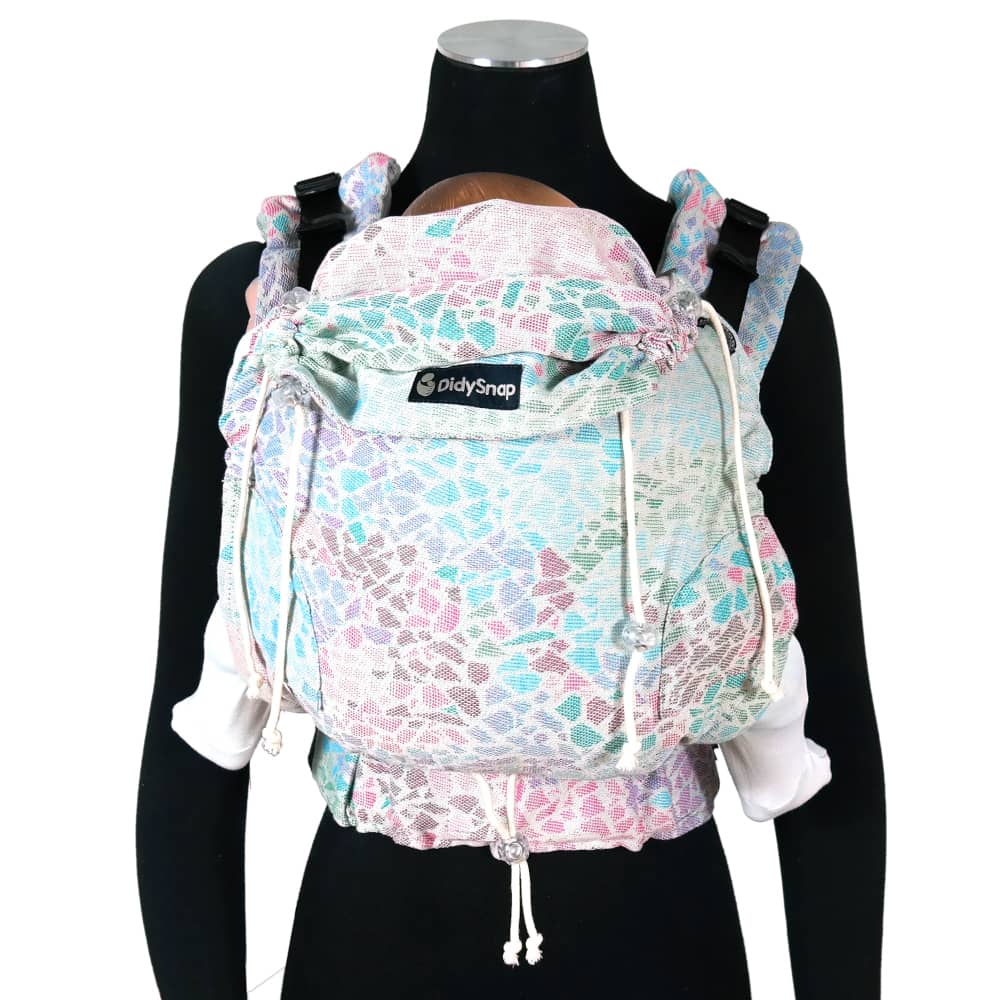 Die wandelbare 4-in-1 Babytrage zum Klicken. Die stufenlos verstellbare Fullbuckle-Trage bietet durch ihre clevere Gurtführung maximale Ergonomie ab Geburt.