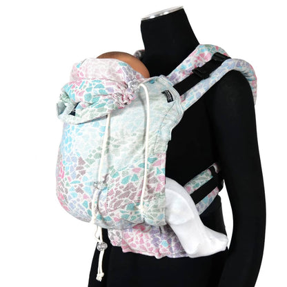 Die wandelbare 4-in-1 Babytrage zum Klicken. Die stufenlos verstellbare Fullbuckle-Trage bietet durch ihre clevere Gurtführung maximale Ergonomie ab Geburt.