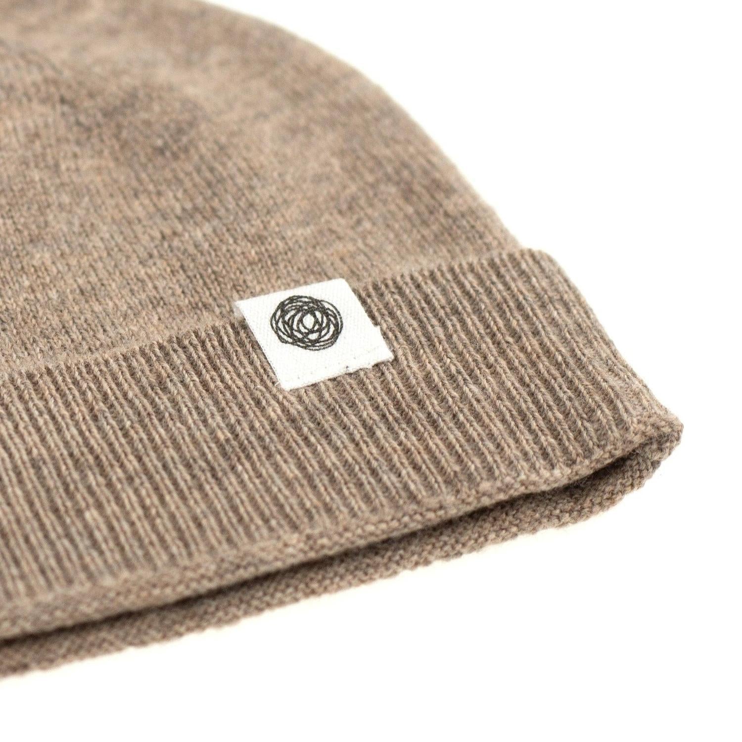 Lässiger Look und kratzfreie Wärme! Die weiche Beanie-Strickmütze mit breitem Umschlag aus 100% Merinowolle ist elastisch und wächst lange mit.