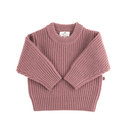 Die perfekte Schicht für das Zwiebelprinzip! Der klassische Strickpullover aus 100% temperaturausgleichender Merinowolle wärmt, ohne zu überhitzen.