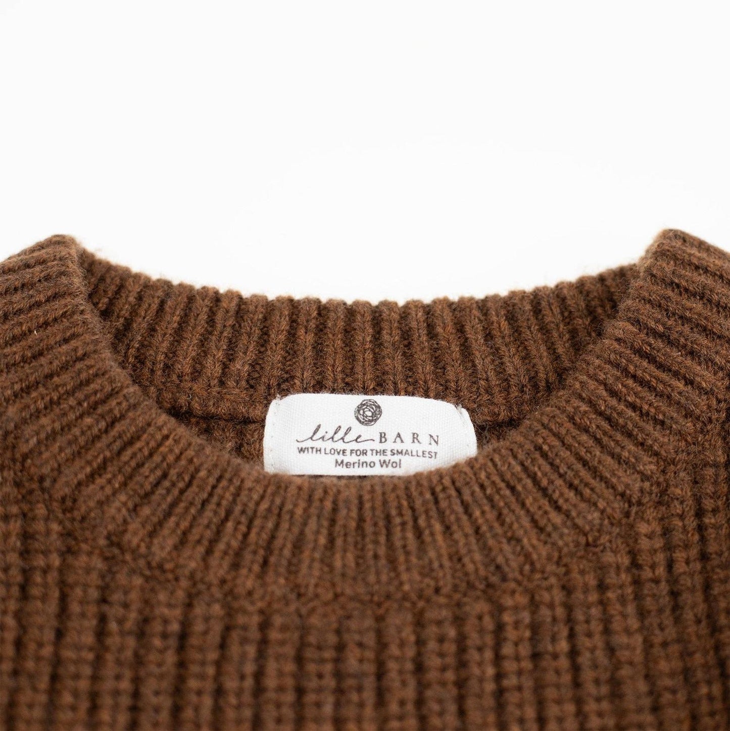 Die perfekte Schicht für das Zwiebelprinzip! Der klassische Strickpullover aus 100% temperaturausgleichender Merinowolle wärmt, ohne zu überhitzen.
