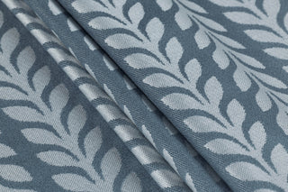 Fließend wie Wasser! Das luxuriöse Jacquard-Tragetuch aus 100% Bambus-Viskose ist extrem kühlend, seidig glänzend und umschmeichelt dein Baby.