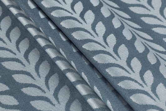 Fließend wie Wasser! Das luxuriöse Jacquard-Tragetuch aus 100% Bambus-Viskose ist extrem kühlend, seidig glänzend und umschmeichelt dein Baby.