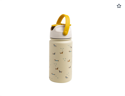 Auslaufsicher und robust! Die doppelwandige Thermo-Trinkflasche hält Getränke stundenlang kalt oder warm und lässt sich kinderleicht bedienen.