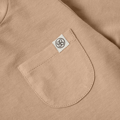 Cloby UV Longsleeve UPF 50+ für Babys & Kleinkinder – ultraweich, atmungsaktiv, ohne Chemie. Schützt Babyarme an Strand, Spielplatz & im Sommer. Größen 80–104.