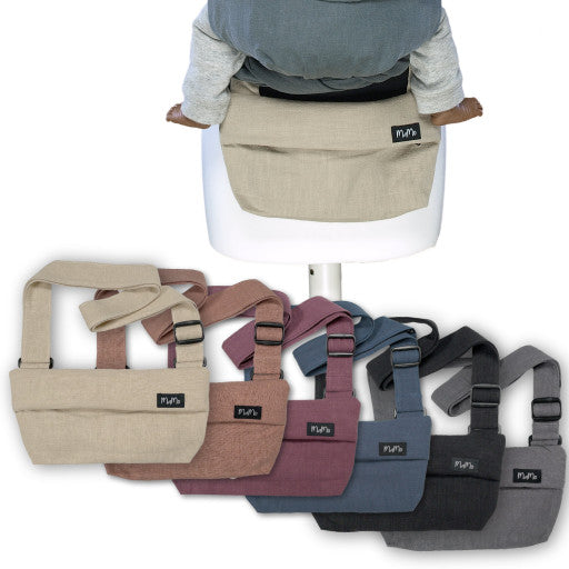 Hände frei und kein störender Rucksack! Die praktische Tasche für den MaMo Bauchgurt hält Schlüssel, Smartphone und Geld beim Spaziergang stets sicher griffbereit.