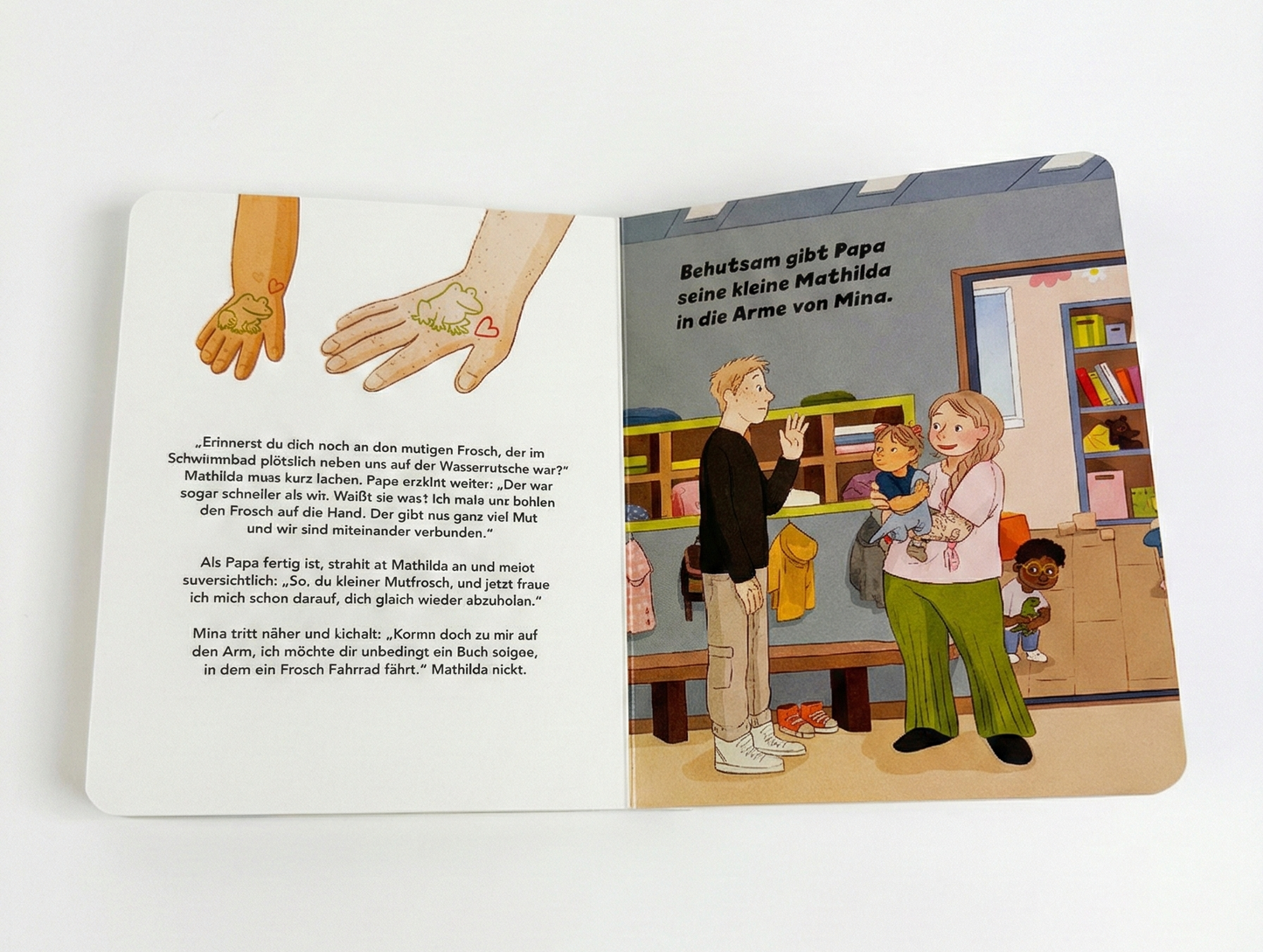 Kita-Start ohne Tränen! Das einfühlsame Pappenbuch unterstützt eine bindungsorientierte Eingewöhnung mit dem genialen """"Mutfrosch""""-Trick für dein Kind.""