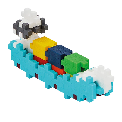 Leinen los für kleine Kapitäne! Das bunte Bauset inklusive Anleitung lässt Kinder ein tolles Frachtschiff bauen und fördert das räumliche Denken.