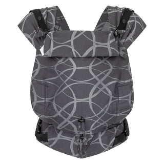 Schluss mit Stress beim Anlegen! Die Primeo Full-Buckle lässt sich bequem voreinstellen und wie ein Rucksack anziehen – perfekt für unruhige Babys.