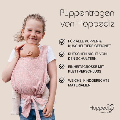 Tragen wie Mama und Papa! Die originalgetreue Puppentrage mit Klett-Bauchgurt ist kinderleicht anzulegen und ideal für Kuscheltiere und Puppen.