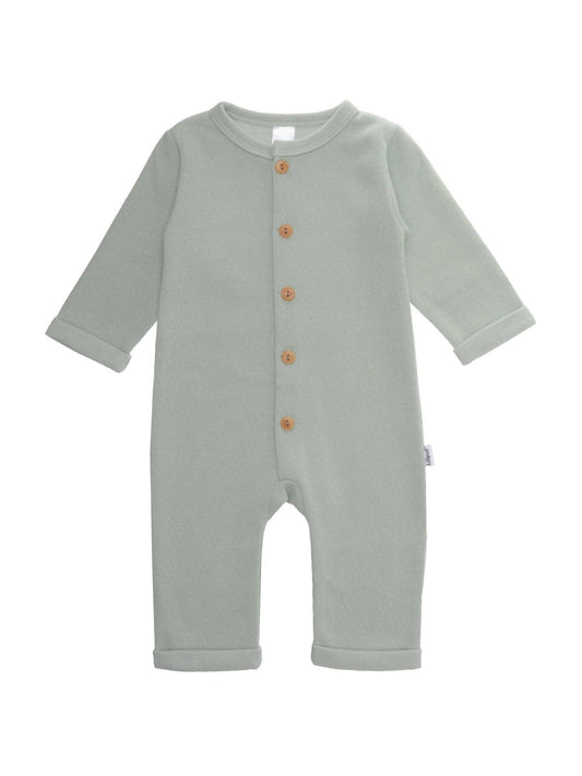 Nachhaltig und unglaublich bequem! Der weiche Baby-Overall in toller Ripp-Struktur aus reiner Bio-Baumwolle ist ideal zum Spielen und Schlafen.