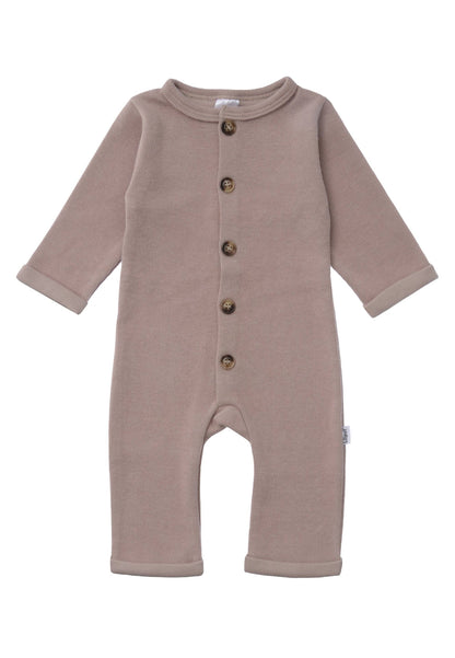 Nachhaltig und unglaublich bequem! Der weiche Baby-Overall in toller Ripp-Struktur aus reiner Bio-Baumwolle ist ideal zum Spielen und Schlafen.