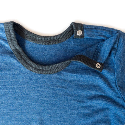 Die natürliche Klimaanlage für Kinderhaut! Luxuriöses Shirt aus Bio-Merinowolle und Seide, das wärmt, ohne zu überhitzen. 100% schadstofffrei.