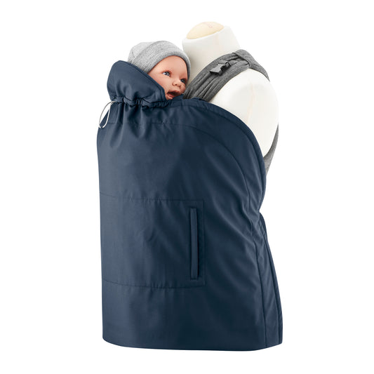 Der Bestseller für kalte Tage! Das wetterfeste Softshell-Cover mit kuscheligem Fleece-Futter passt universell über jede Babytrage und hält mollig warm.