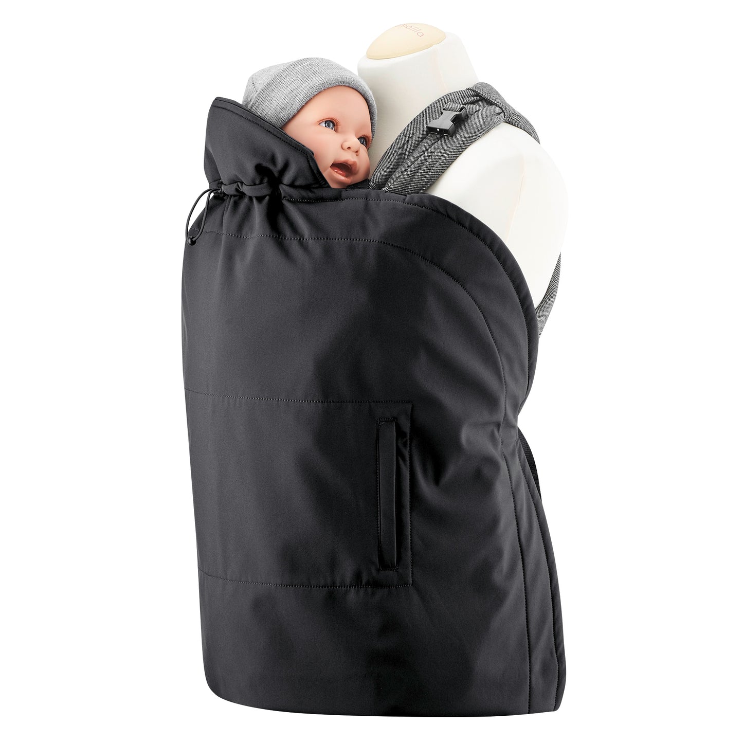 Der Bestseller für kalte Tage! Das wetterfeste Softshell-Cover mit kuscheligem Fleece-Futter passt universell über jede Babytrage und hält mollig warm.