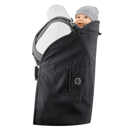 Der Bestseller für kalte Tage! Das wetterfeste Softshell-Cover mit kuscheligem Fleece-Futter passt universell über jede Babytrage und hält mollig warm.