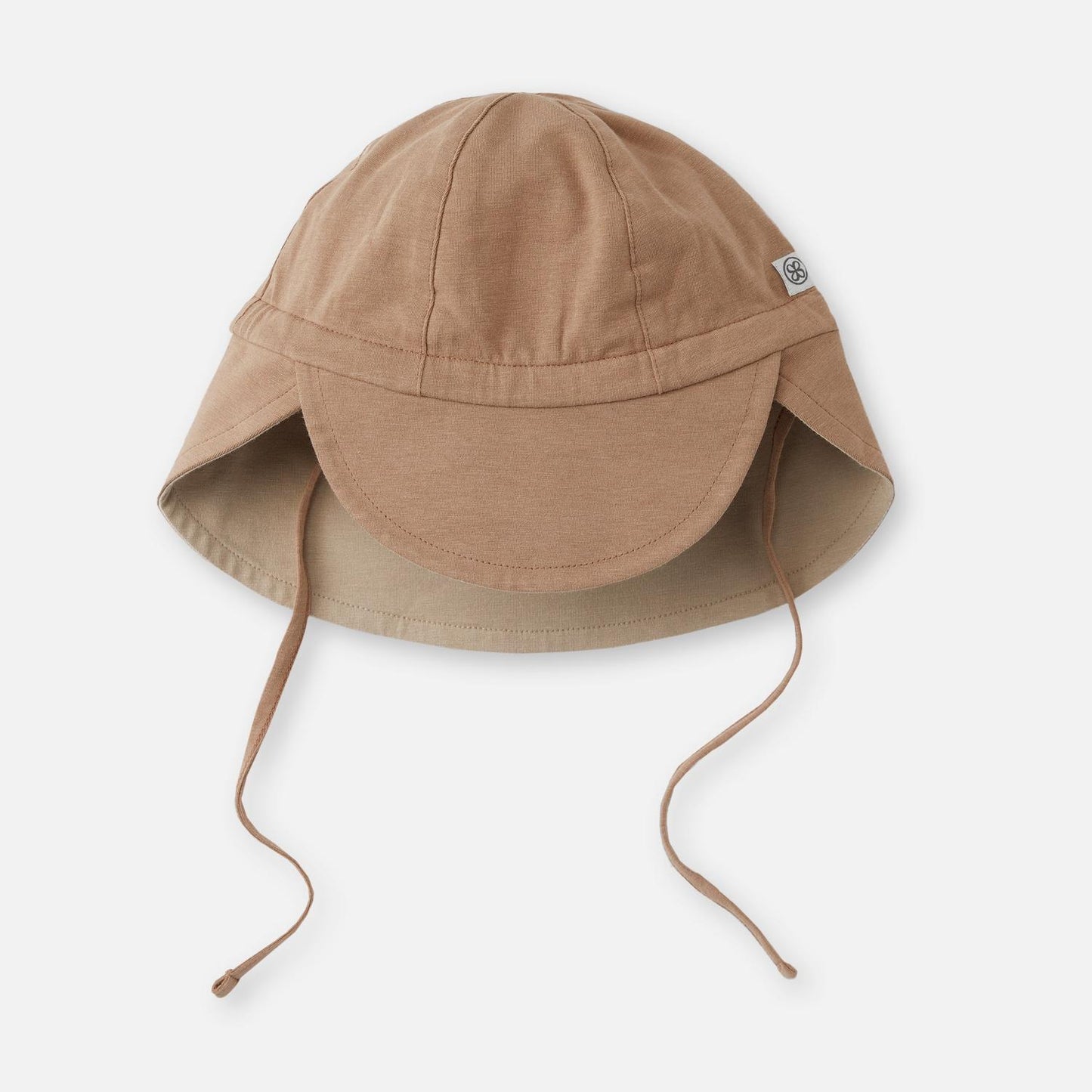 Zuverlässiger UV-Schutz für kleine Köpfe. Der leichte, mitwachsende Sonnenhut aus weichem Bambus-Mix schützt Nacken und Ohren perfekt vor der Sonne.