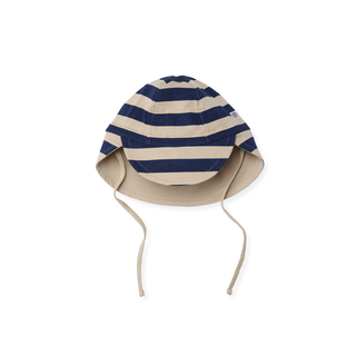 Zuverlässiger UV-Schutz für kleine Köpfe. Der leichte, mitwachsende Sonnenhut aus weichem Bambus-Mix schützt Nacken und Ohren perfekt vor der Sonne.
