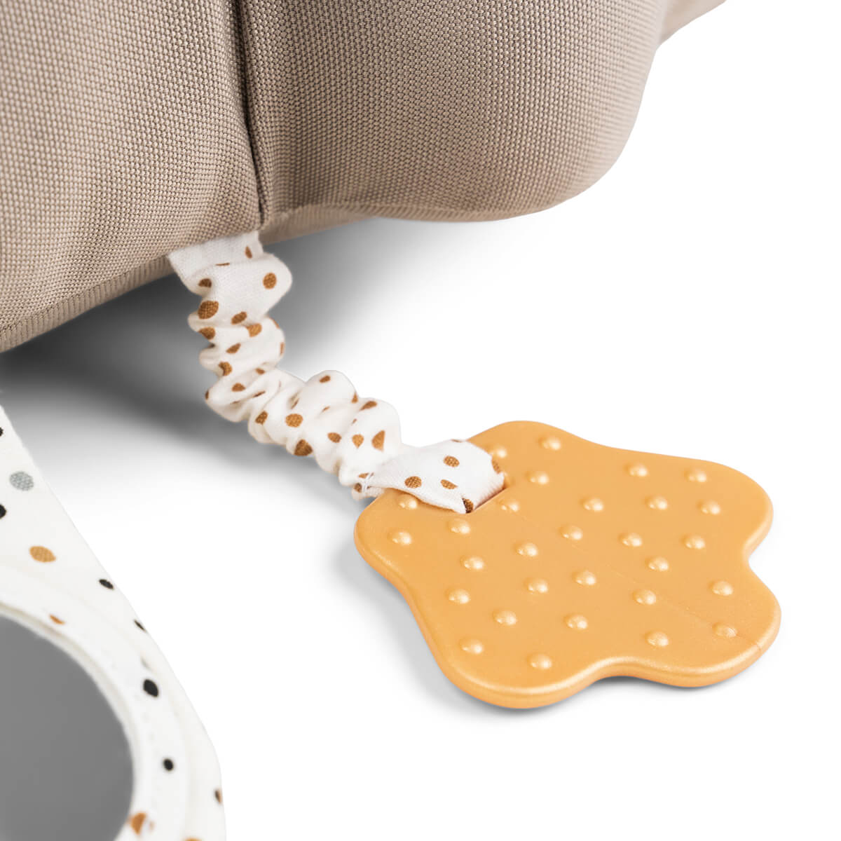 Der perfekte Tummy-Time-Trainer! Das weiche Kissen in Krokodil-Form stützt den Oberkörper, stärkt Nacken und Rücken und fördert die Motorik deines Babys.