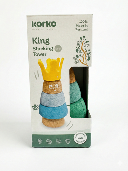 Seine Majestät zum Selberbauen! Die leise Kork-Stapelfigur mit weicher Krone fördert Feinmotorik und Fantasie, ohne lautes Klappern beim Umfallen.