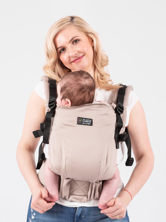 Eine Trage für die gesamte Tragezeit! Dank Sitzerweiterung passt sich diese Full-Buckle stufenlos vom Neugeborenen bis zum Vorschulkind optimal an.