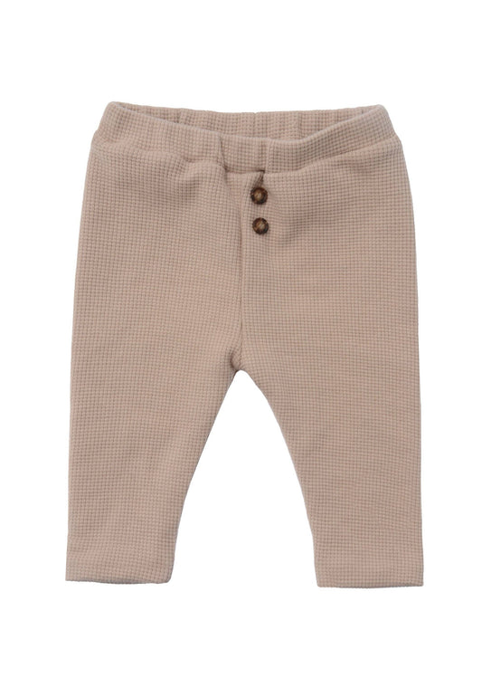 Die ideale Hose für kleine Wirbelwinde! Weicher Waffelpiqué aus 100% Baumwolle ist robust, atmungsaktiv und sitzt dank Komfortbund einfach perfekt.