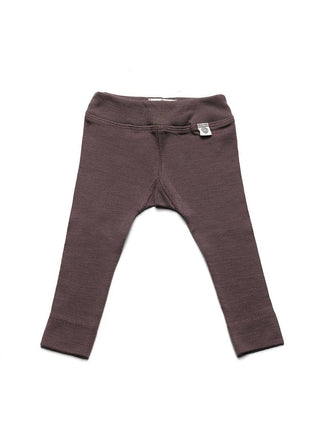 Natürliche Wärme, die mitwächst. Die bequeme Strickhose aus 100% Merinowolle lässt sich dank verstellbarem Innenbund individuell anpassen.