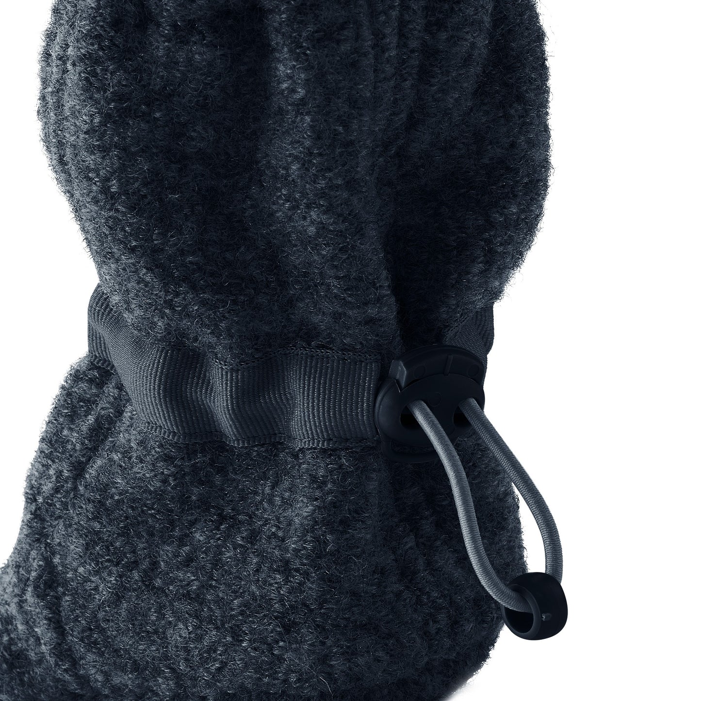 Nie mehr kalte Füße! Die kuscheligen Babyschuhe aus 100% temperaturregulierendem Wollwalk mit Klettverschluss halten kleine Zehen mollig warm.